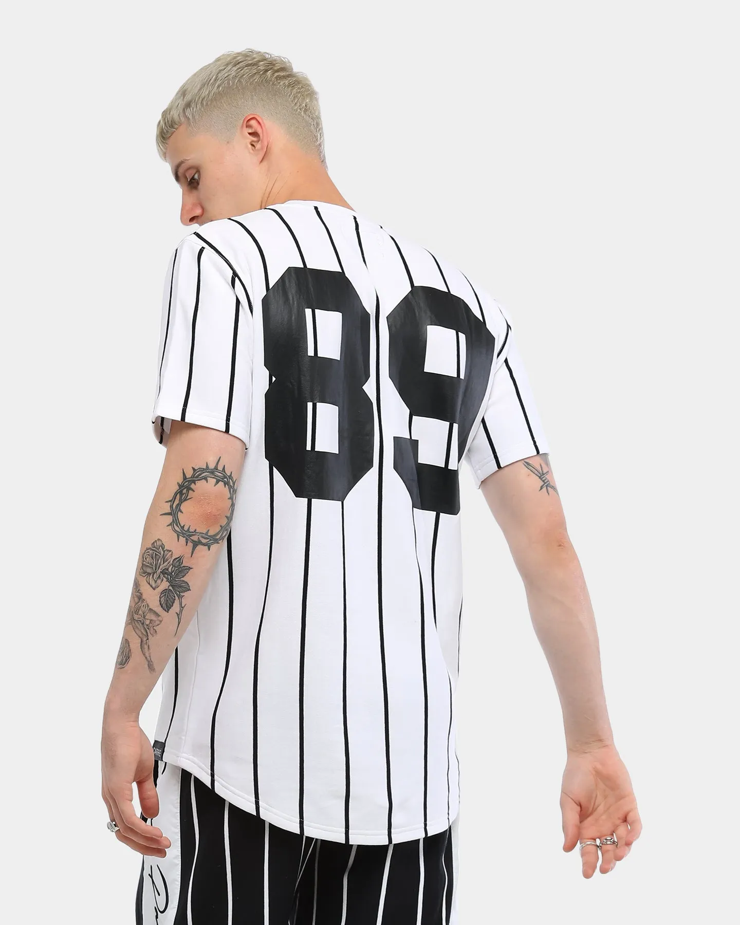 Carré Bande Practice Droptail Tee White
