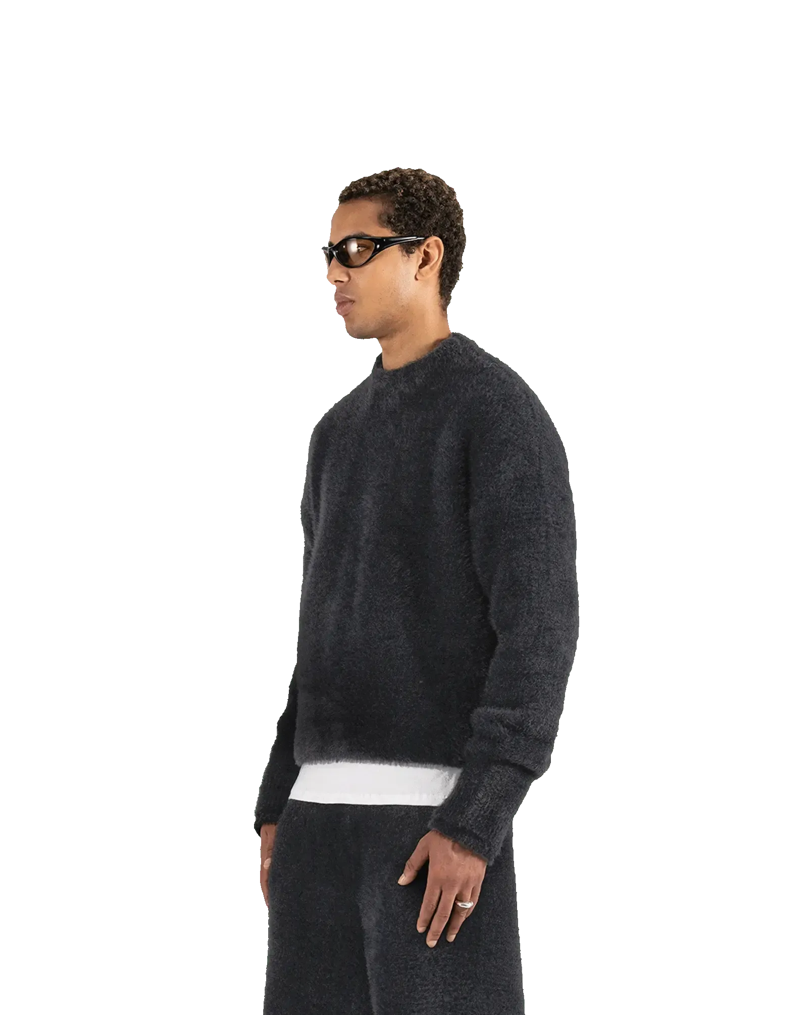 FLUFFY KNIT SWEATER - BLACK