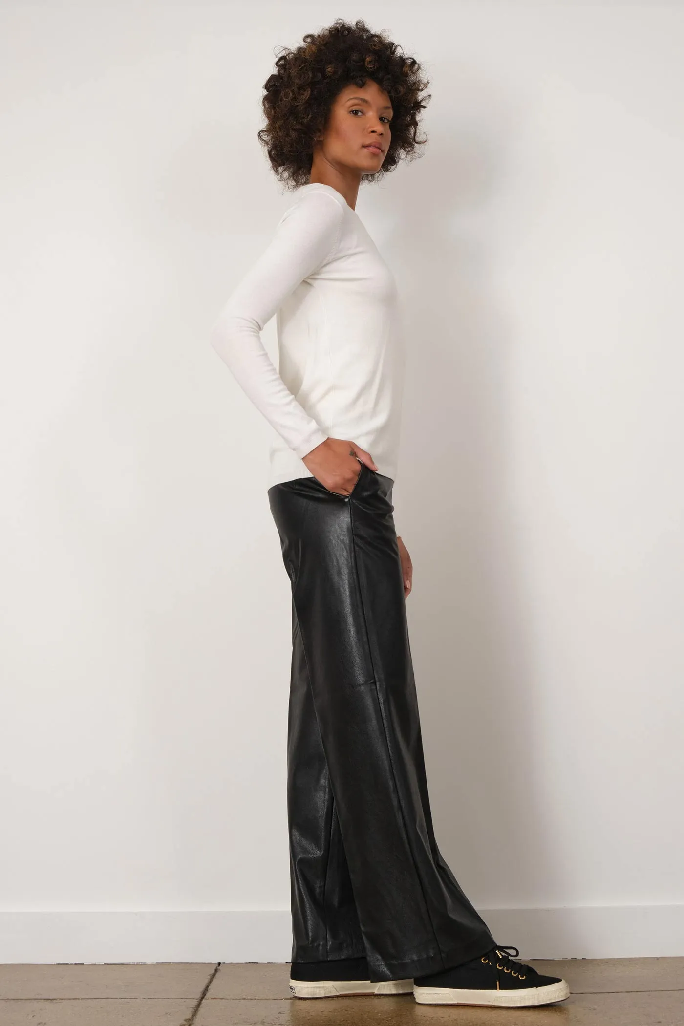 GEORGES Pleather Black