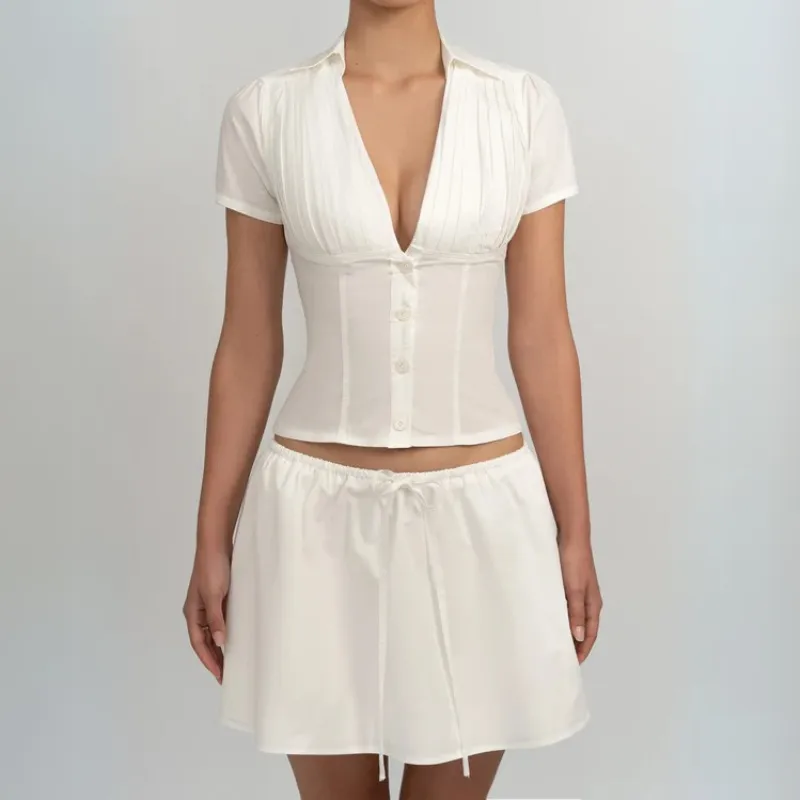 Polished Blouse With Contoured Fit And Pleat Front