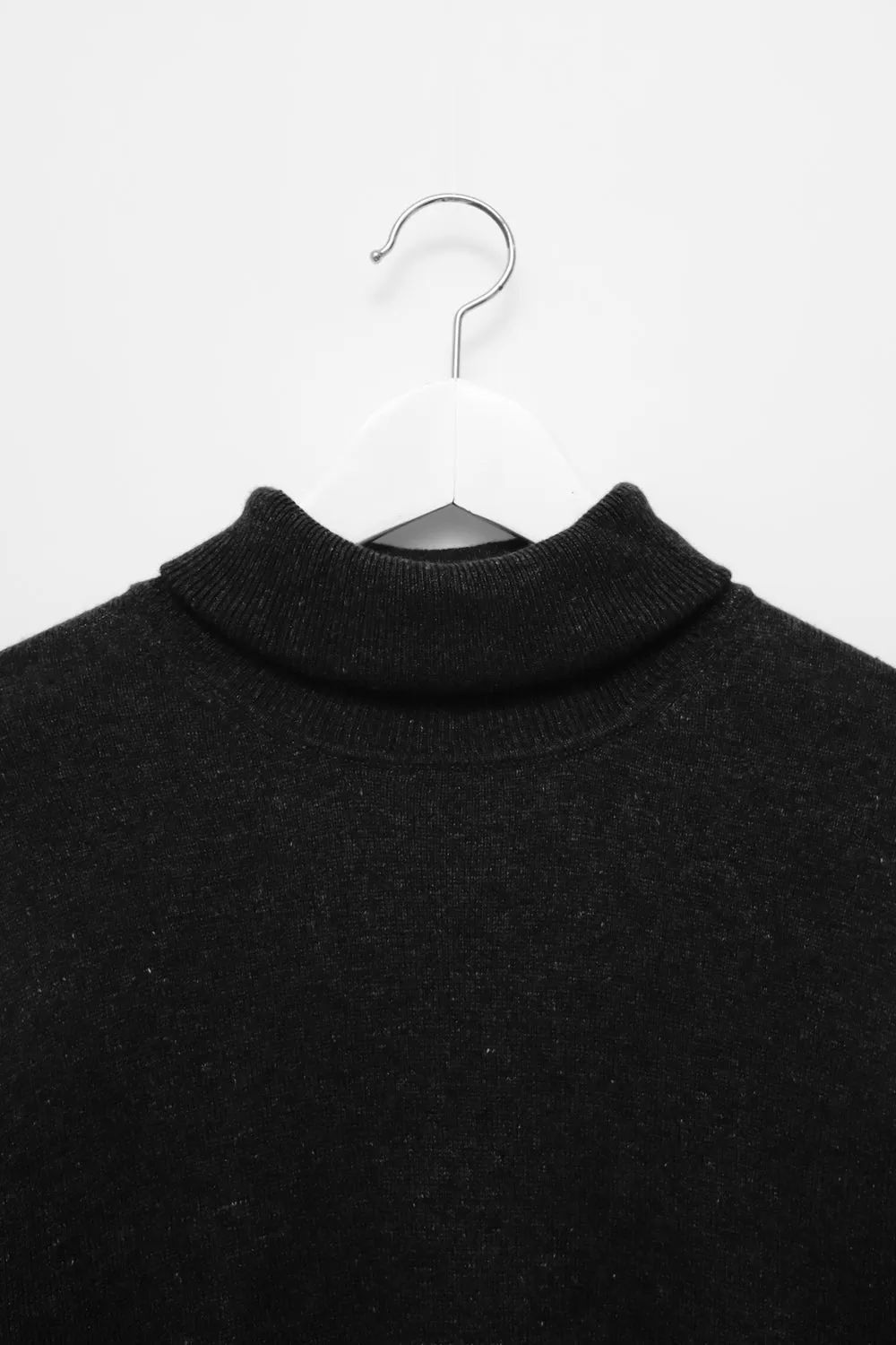 PURE CASHMERE SILK ANTHRACITE TURTLE SWEATER