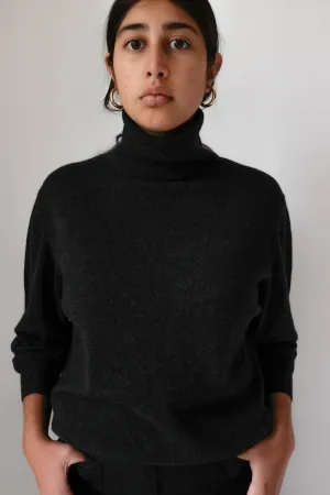 PURE CASHMERE SILK ANTHRACITE TURTLE SWEATER