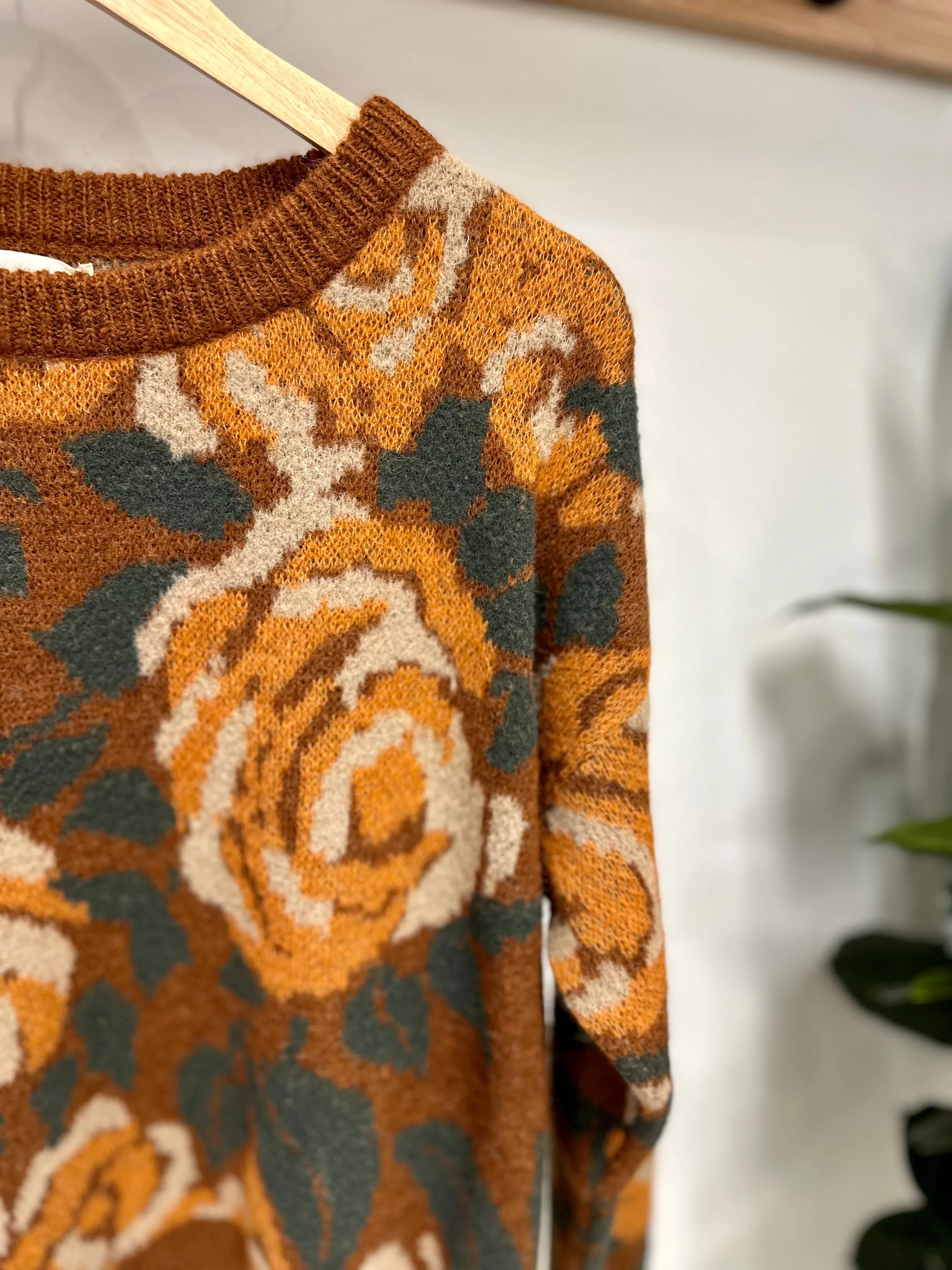 *SALE* Korner Pullover Sweater -  Bold Floral