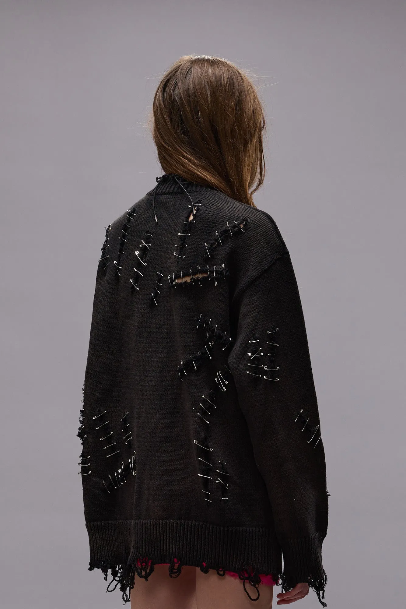 SLASHED BOYFRIEND SWEATER - BLACK WITH PINS